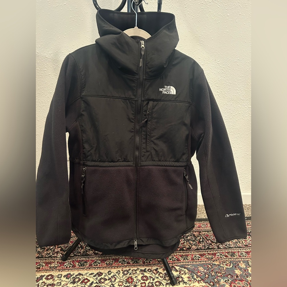 New Women’s Retro Denali Hoodie